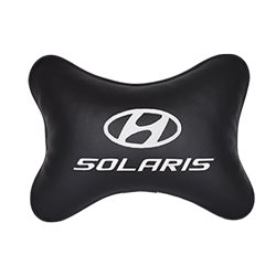 Подушка на подголовник экокожа Black c логотипом автомобиля Hyundai Solaris